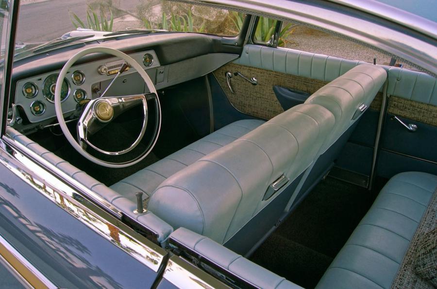  Packard Hardtop Coupe 1958 года  (фото 10 из 26)